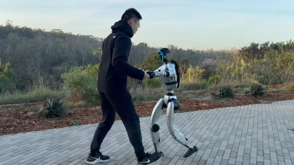 ExBody2, robot humanoide