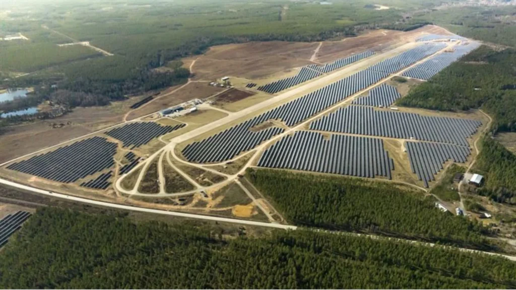 Parque Solar Hultsfred en operación